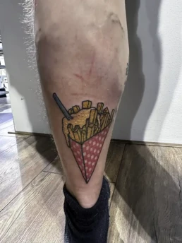 patat met mayo oldschool tattoo